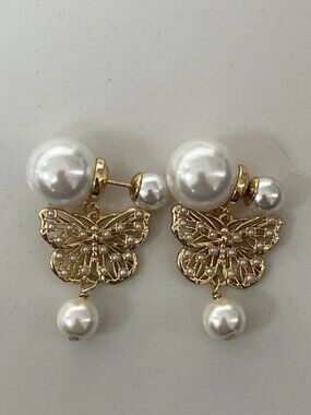 Dior Gold Pearl Earrings